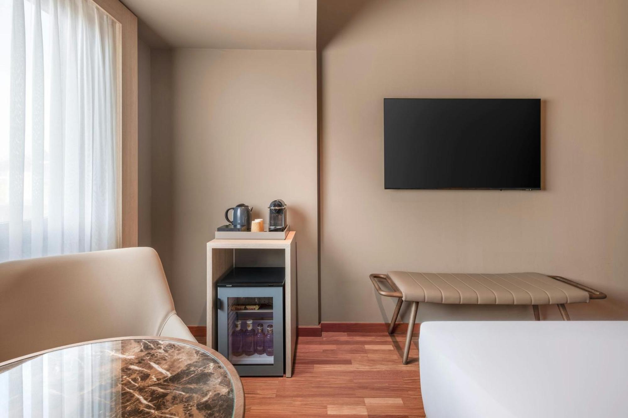 Standard Plus King Room