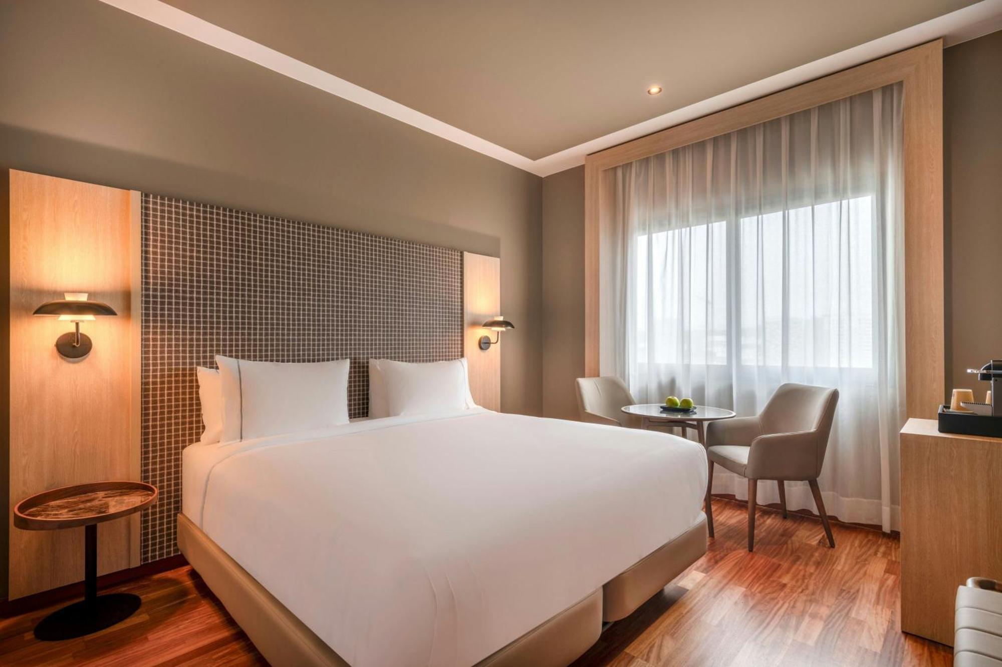 Standard Plus King Room