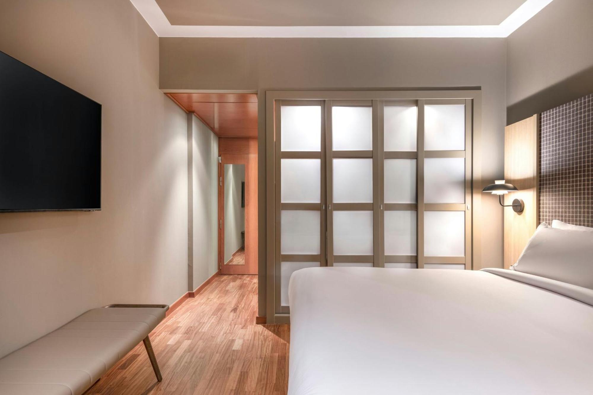 Standard Plus King Room