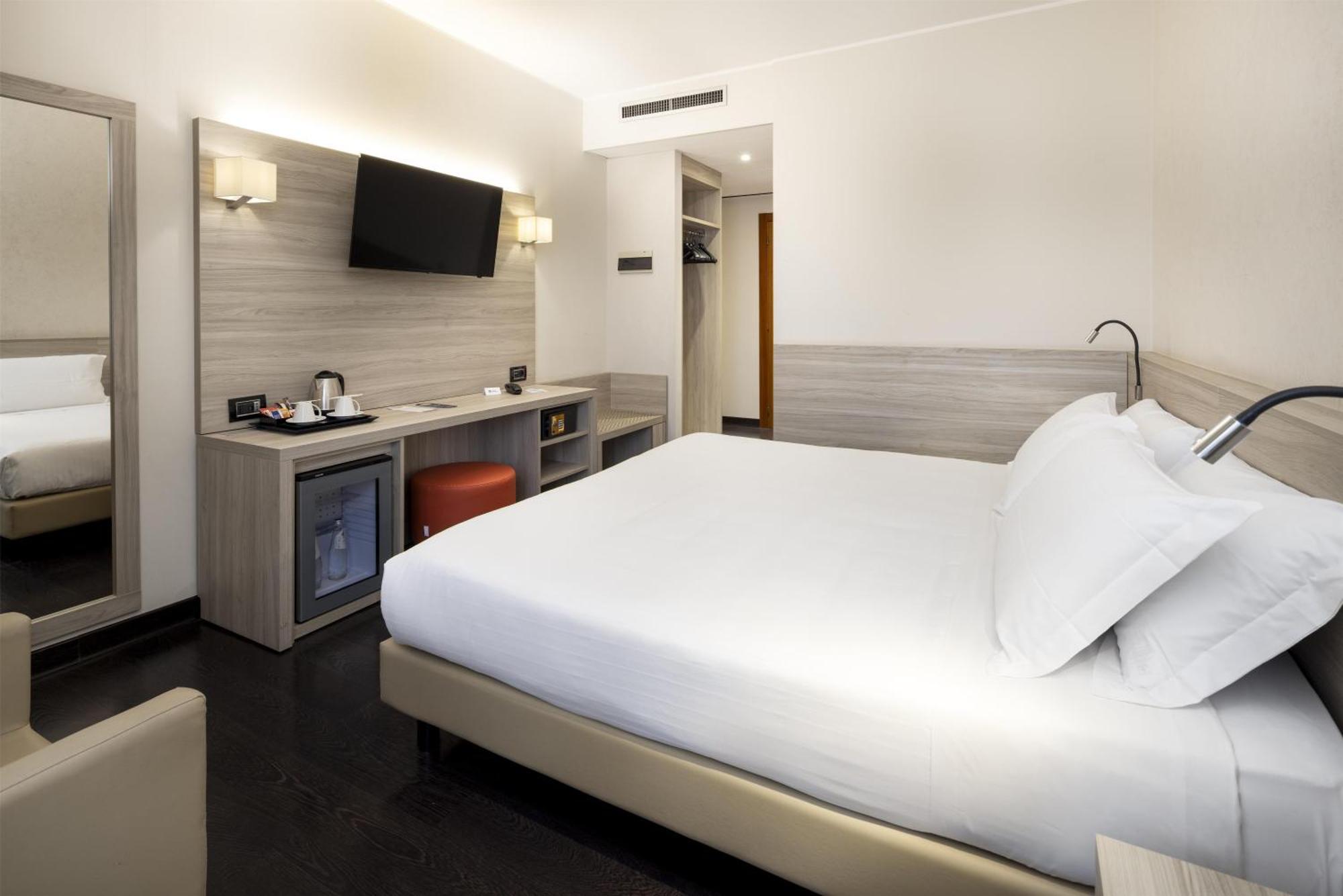 Comfort King Room