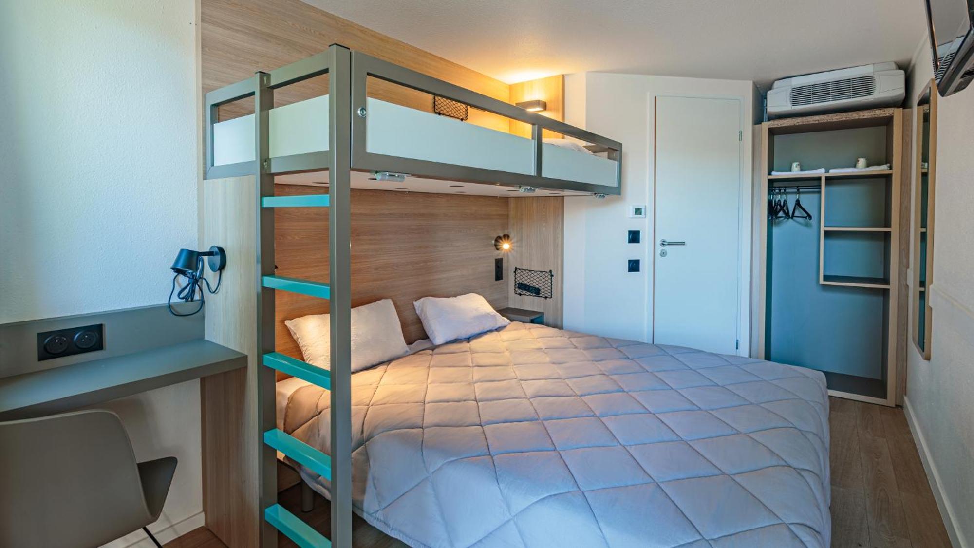 Standard Queen Room One Bunk Bed