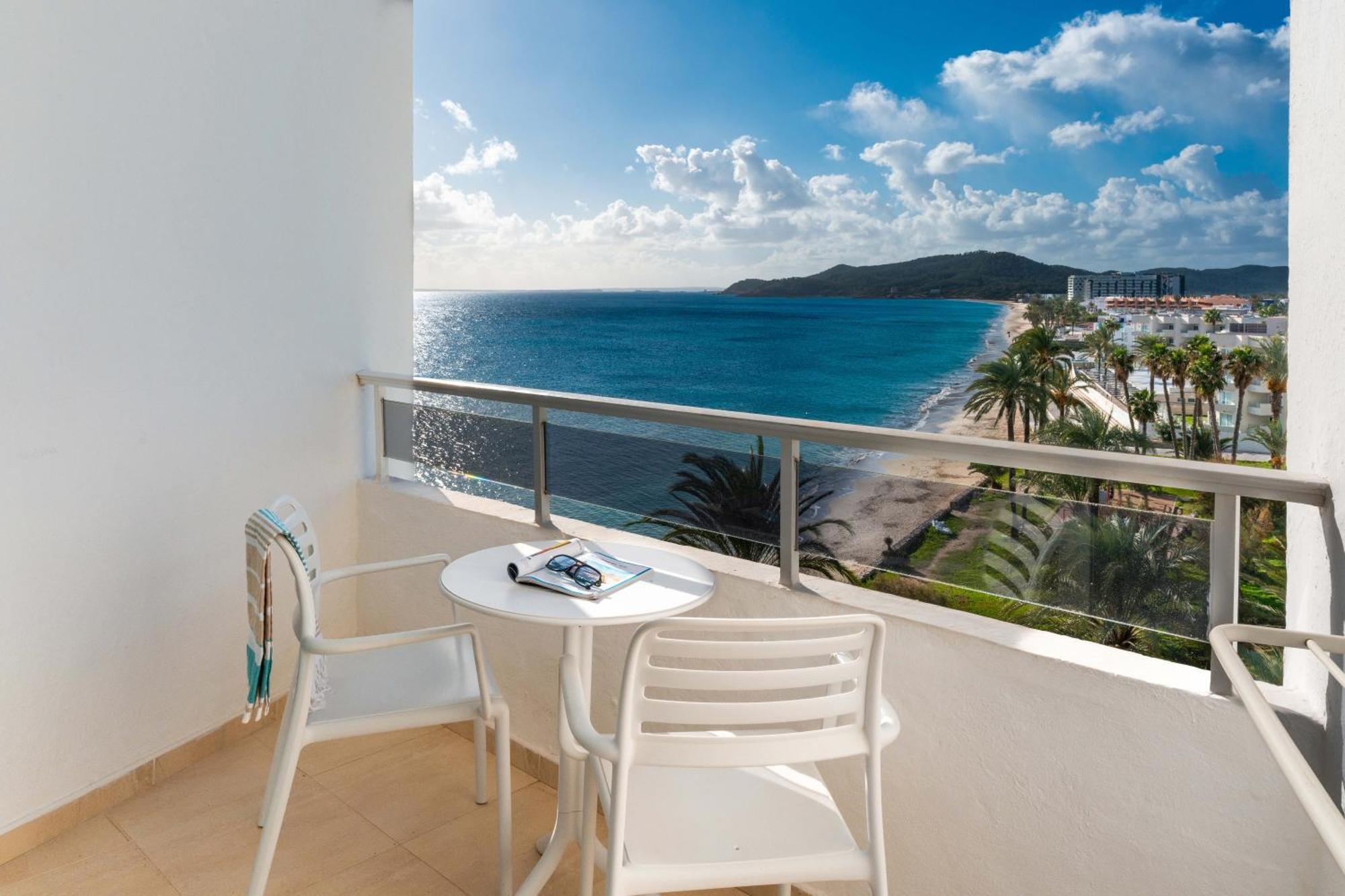 Superior Twin Room Sea View