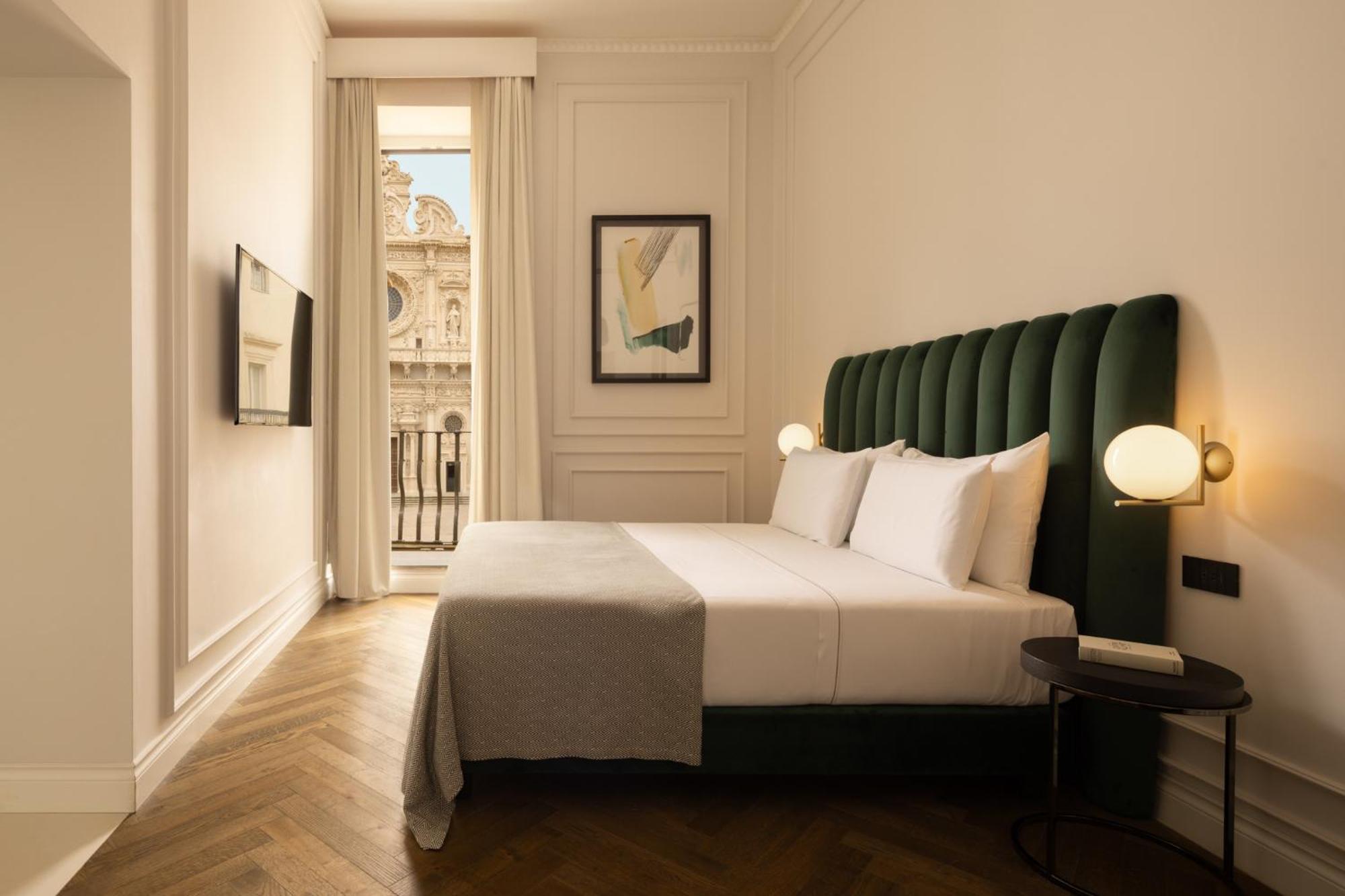Deluxe Double Room City View