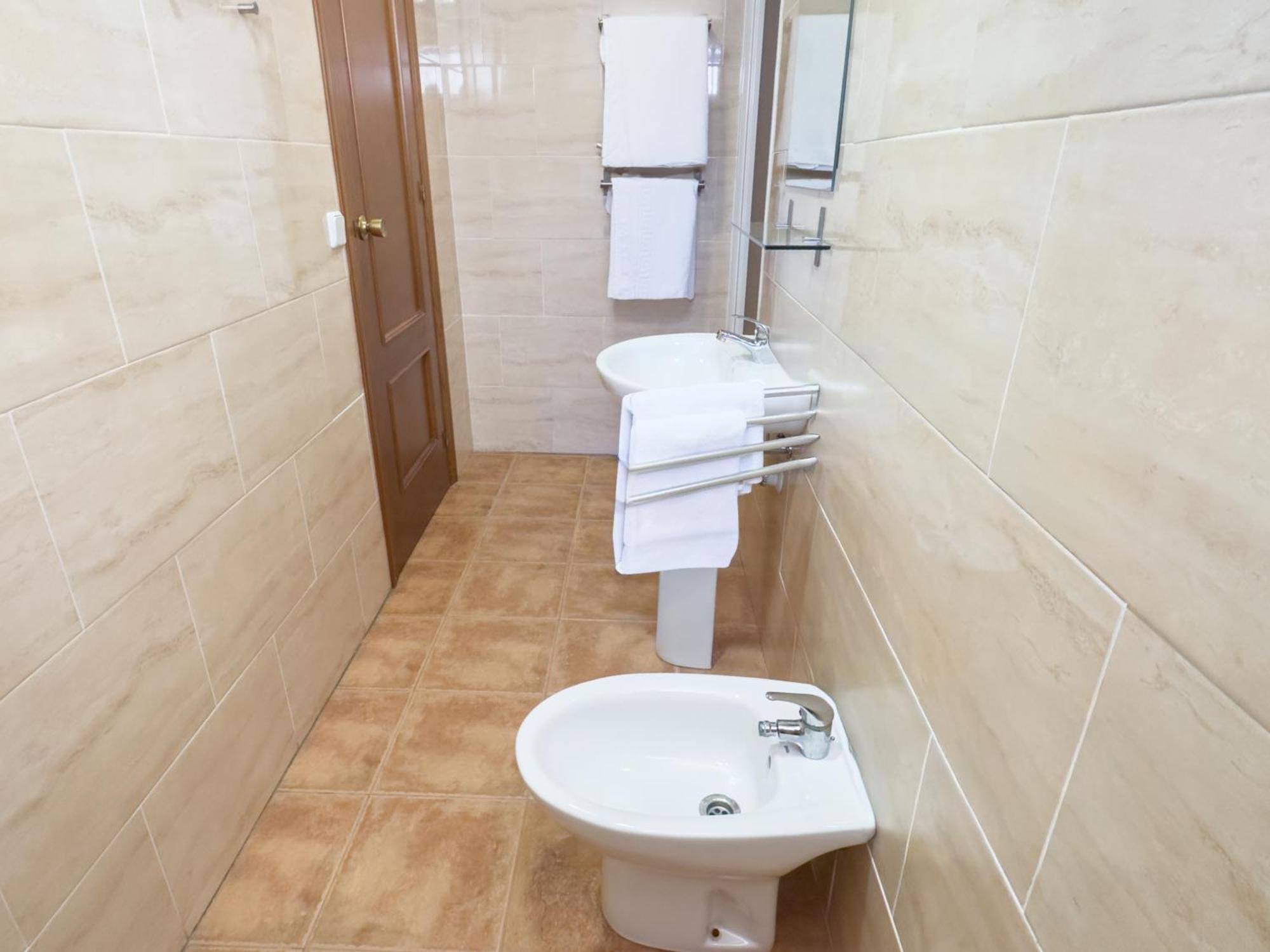 Quadruple Room Private Bathroom