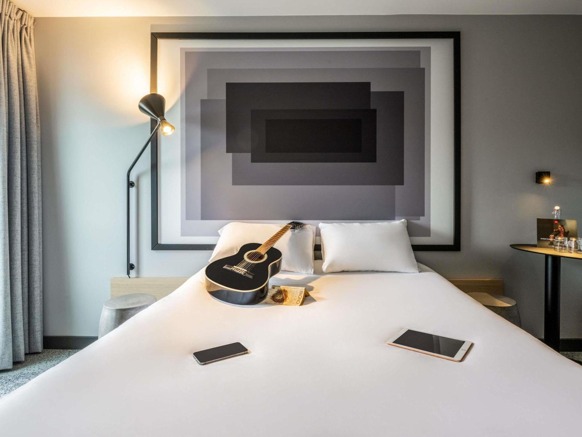 Standard Two Single Bed