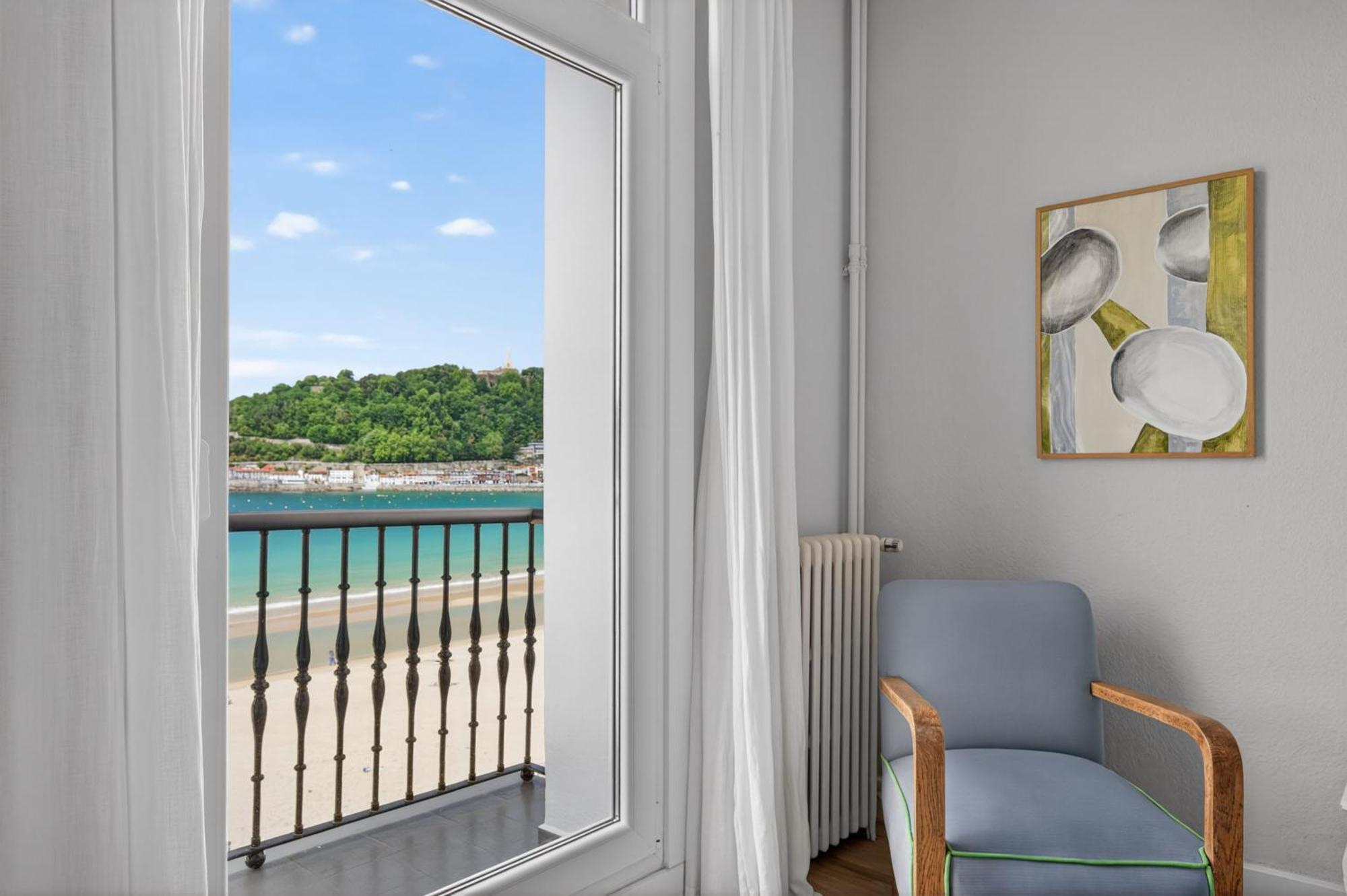 Double or Twin Room Sea View