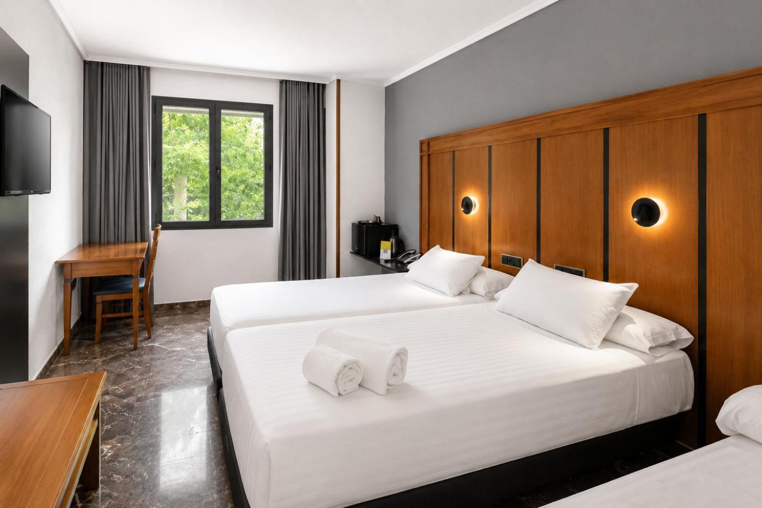 Twin Room Extra Bed