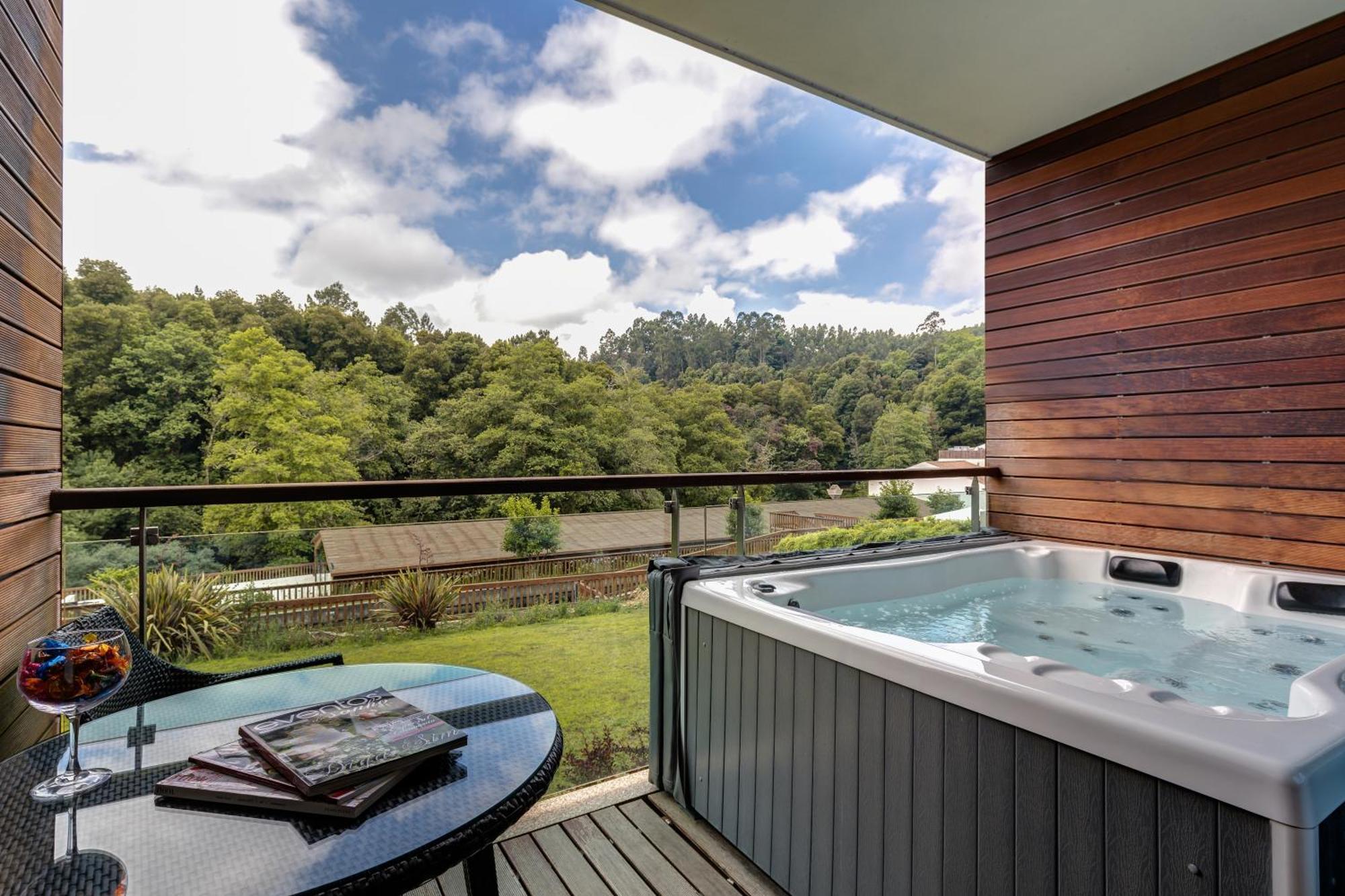 Deluxe Double Spa Bath