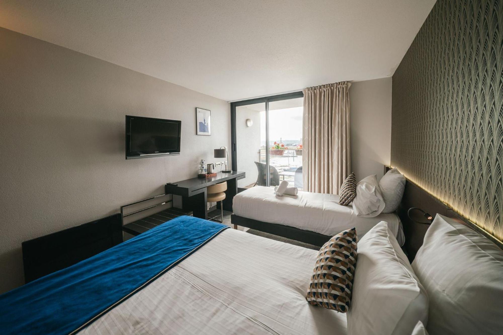 Superior Triple Room Sea View