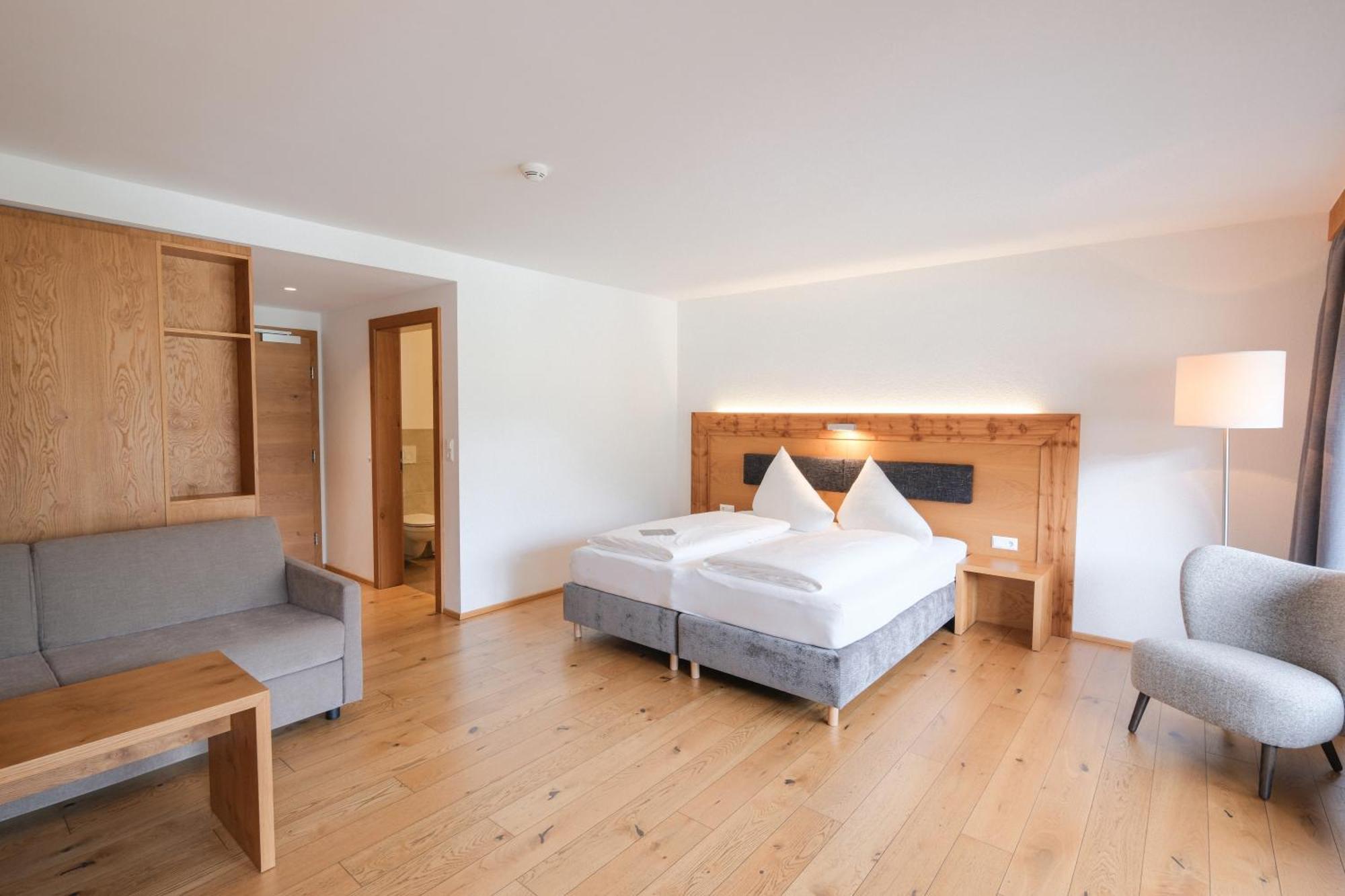 Doppelzimmer mit Balkon
