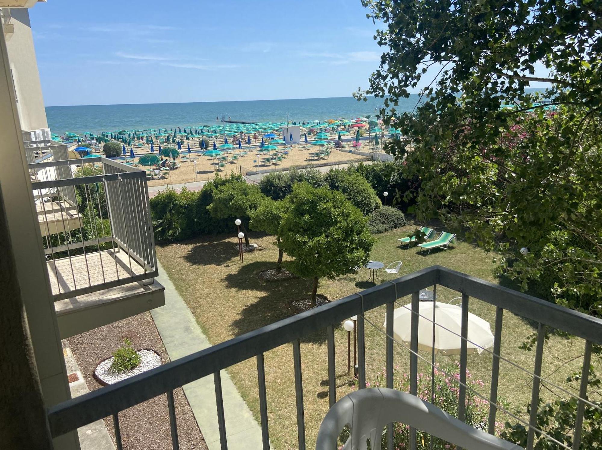 Double Room Balcony Side Sea View