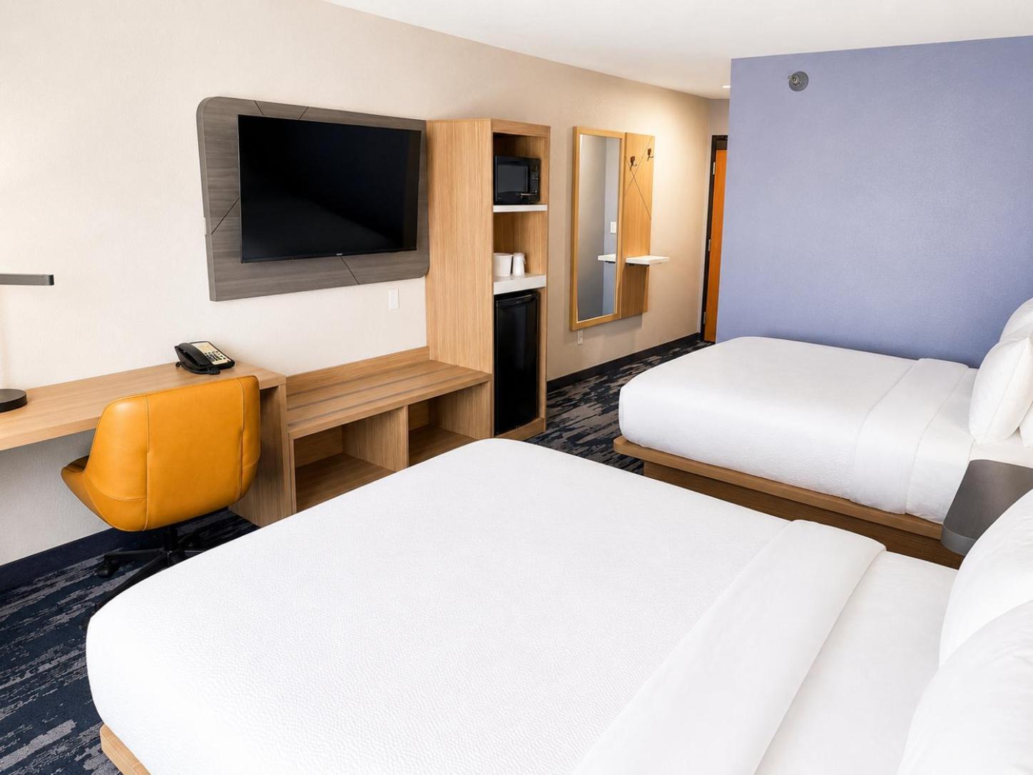 Queen Room Two Queen Beds Non-Smoking