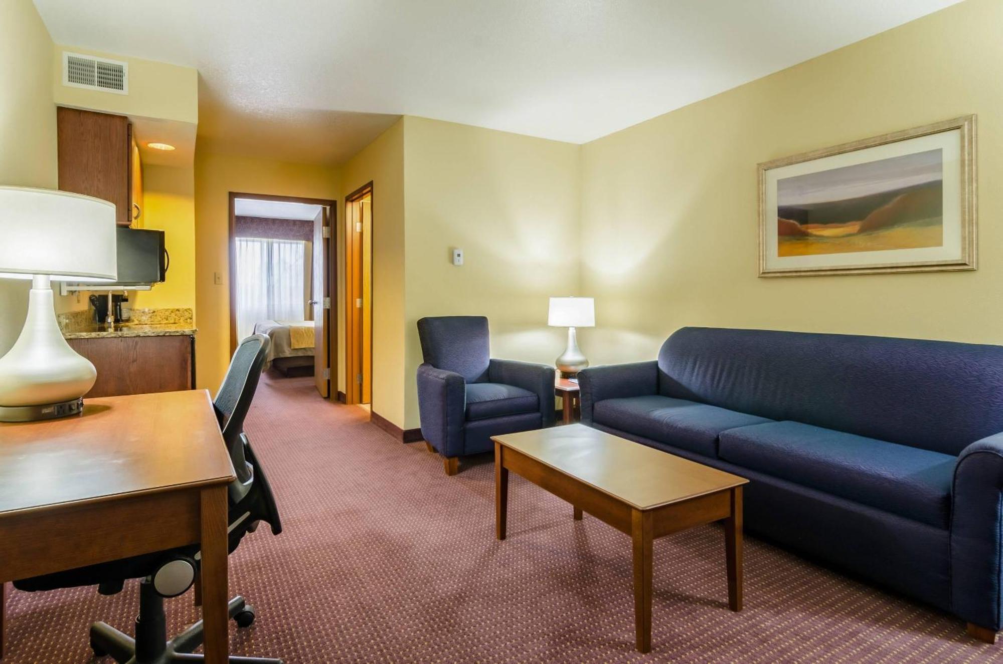 King Suite Non-Smoking