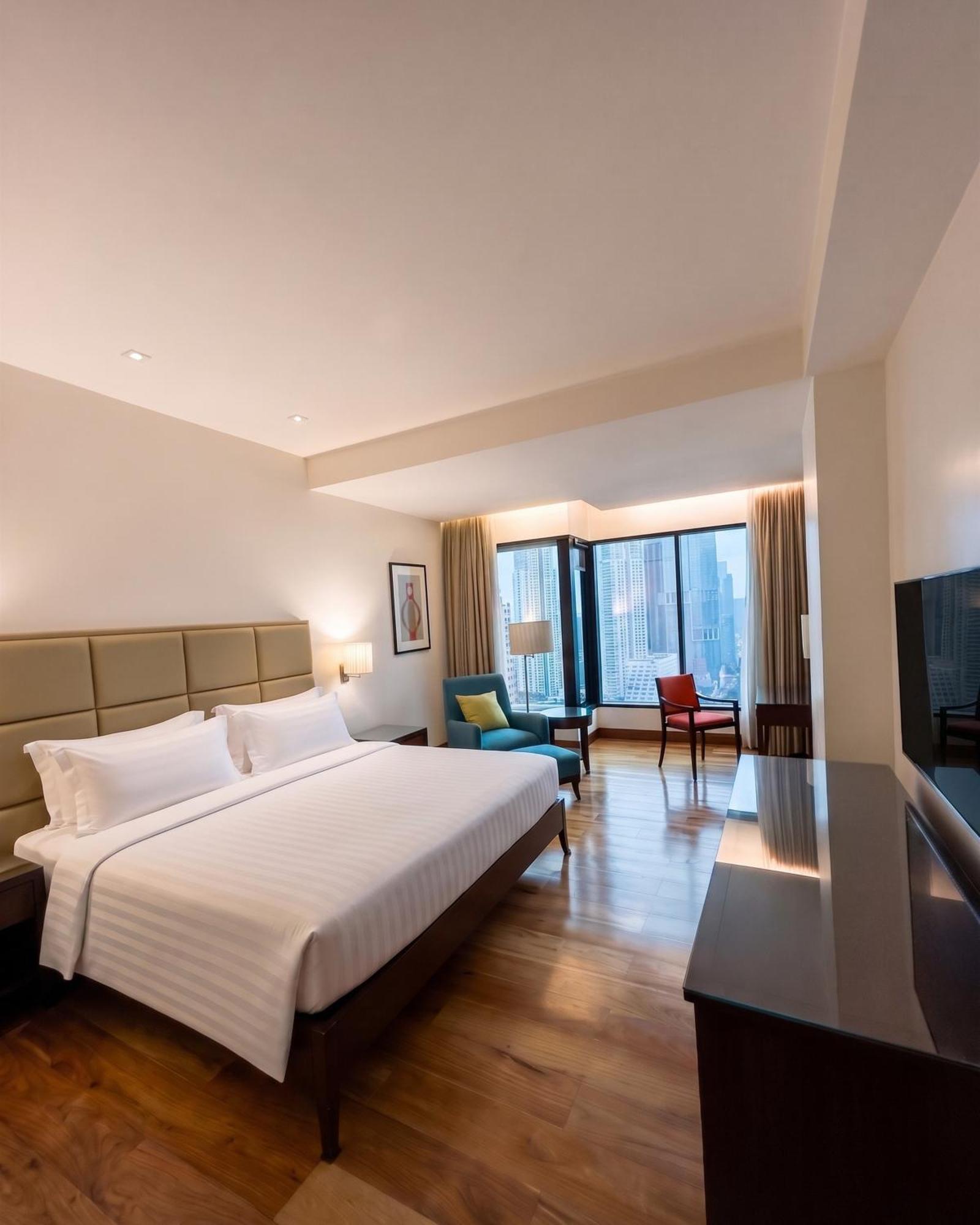 Deluxe King Room