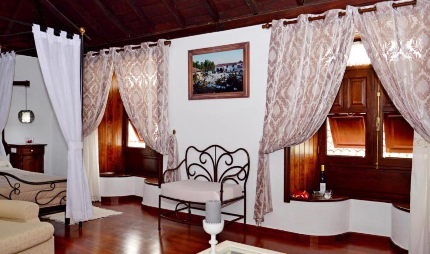 Superior Deluxe Suite