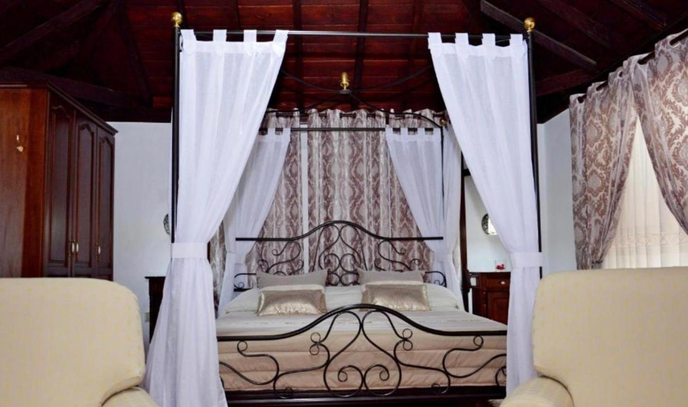 Superior Deluxe Suite