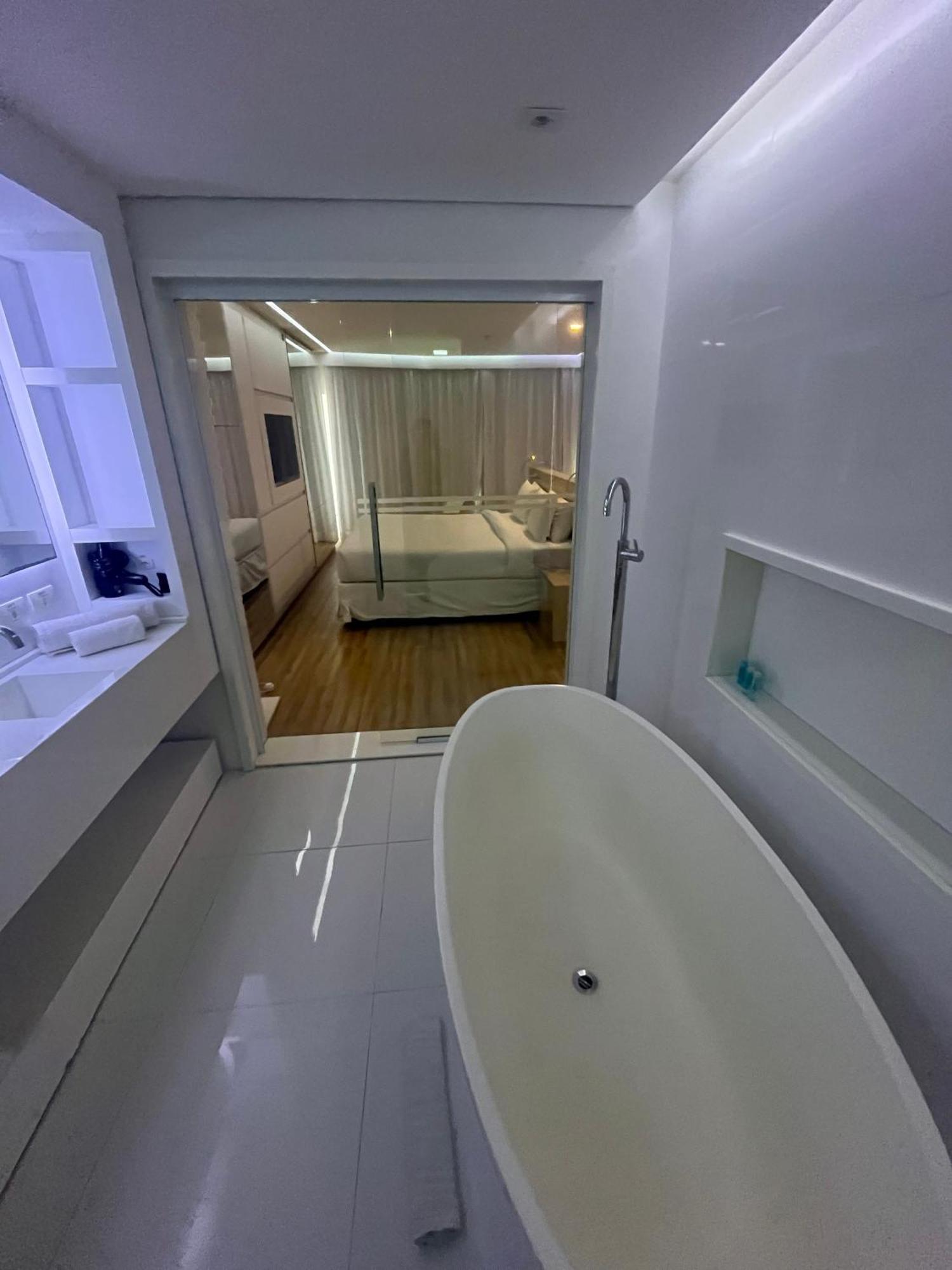 Premium King Room