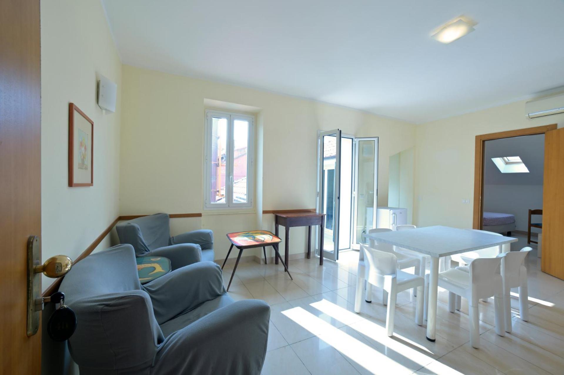 One-Bedroom Standard Apartment