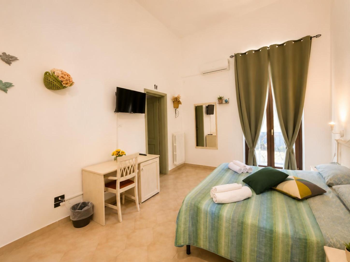 Large Double Room