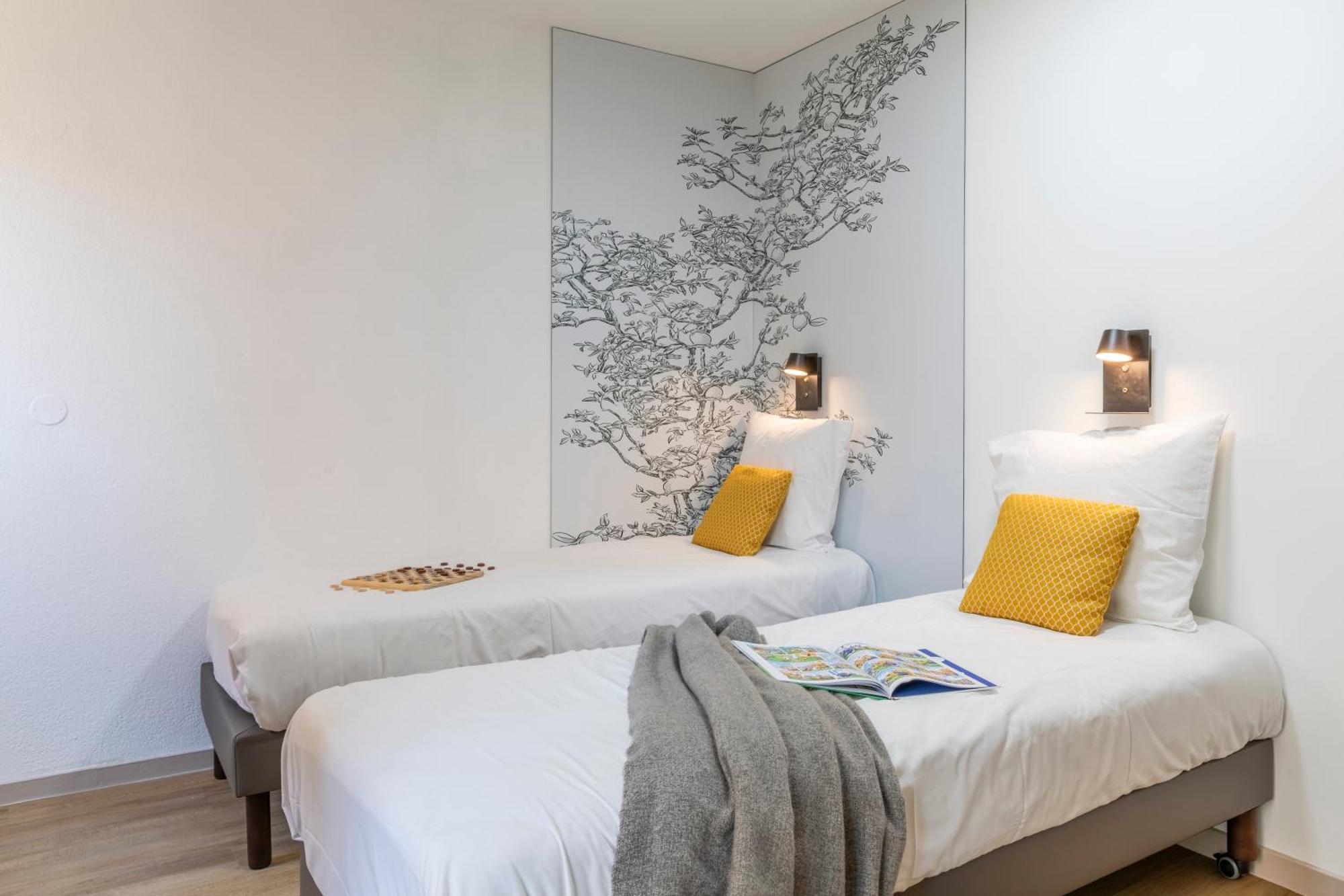 Superior One-Bedroom Apartment Sleepling Alcove Air Conditioning Balcony