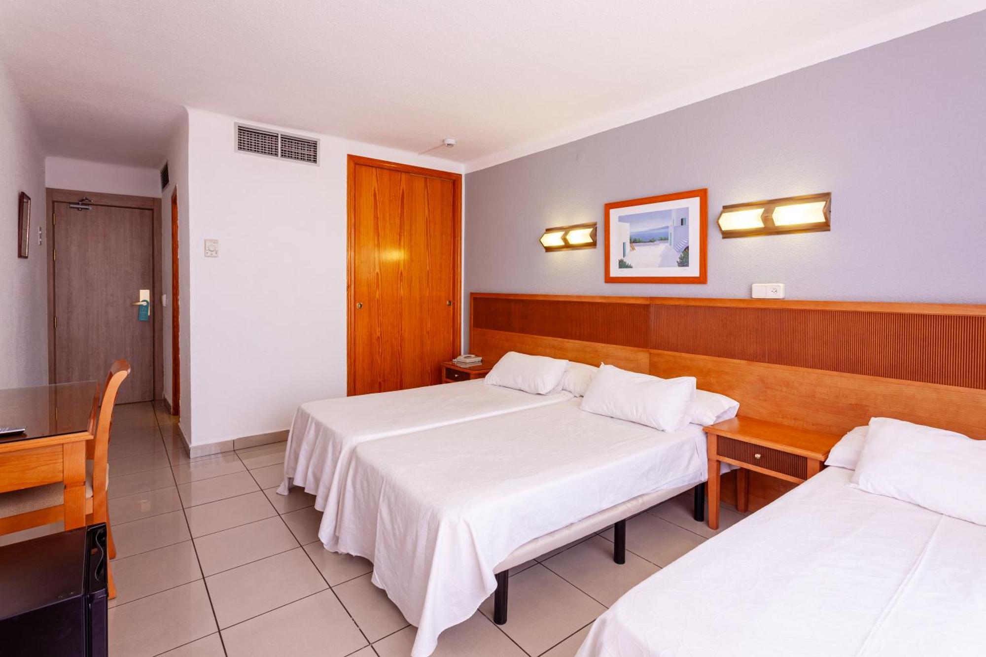 Comfort Triple Room