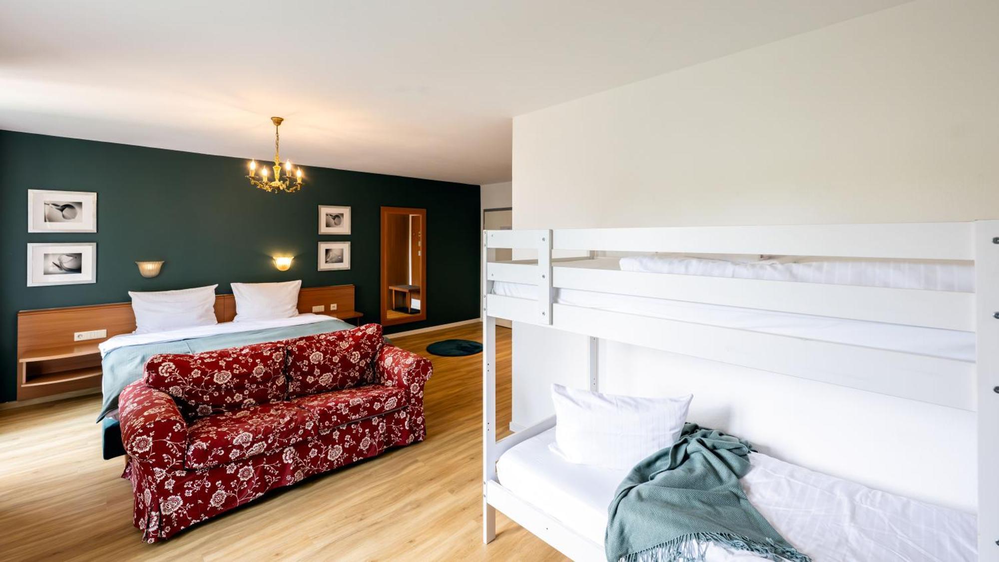 Family Quadruple Room Waldseite
