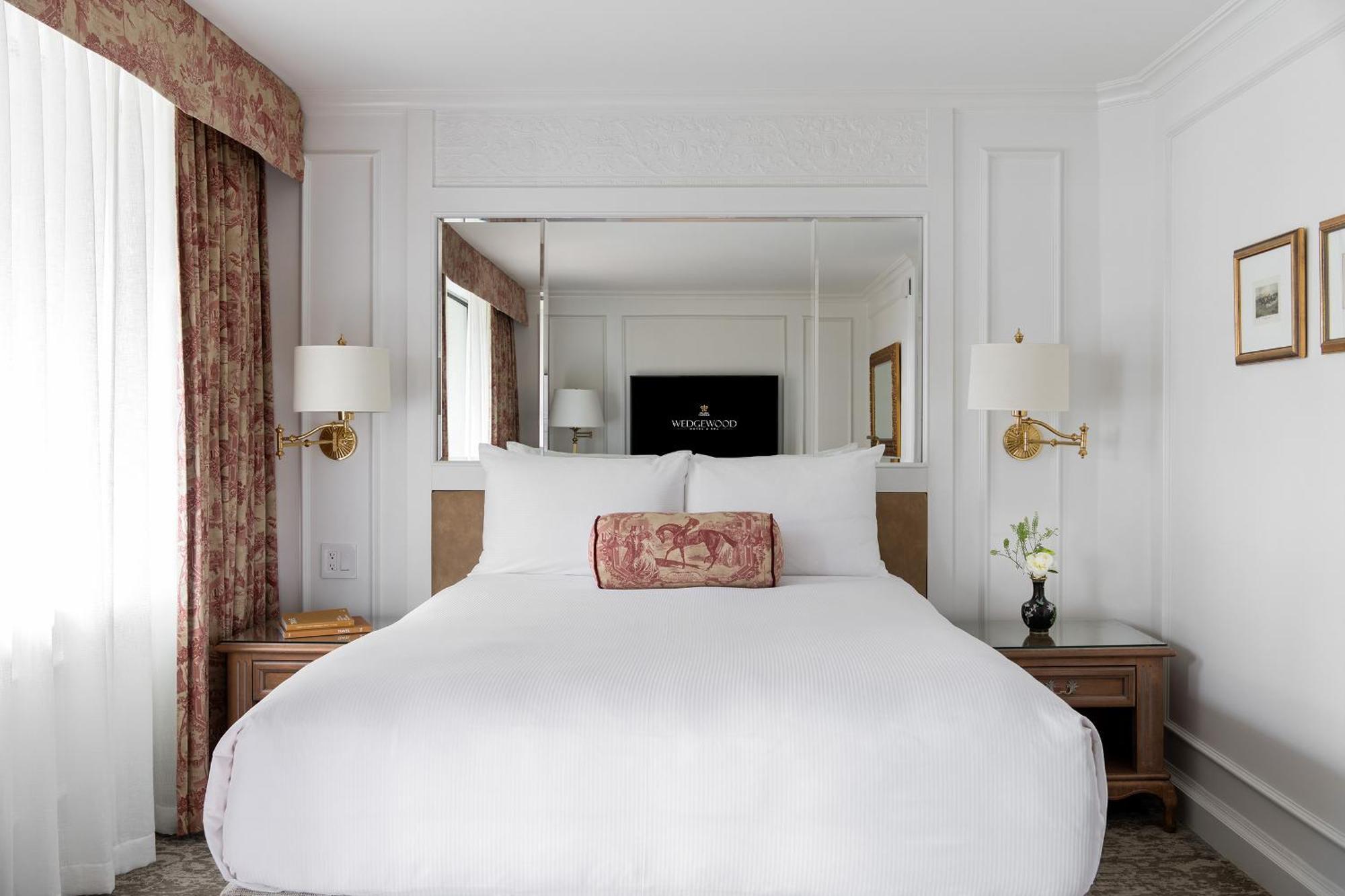 Executive Queen Room