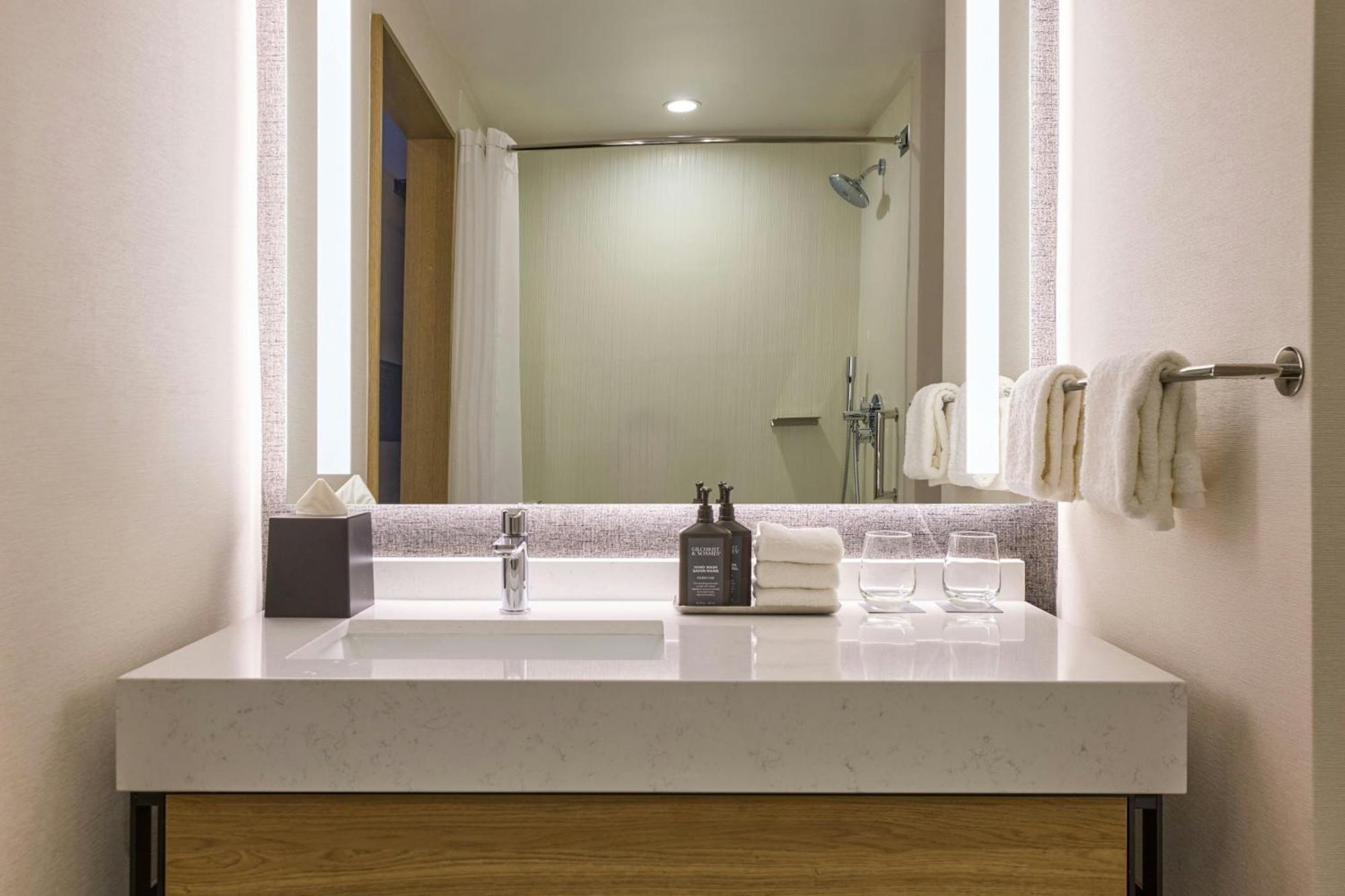 King Room City View Hearing Accessible or Low Floor