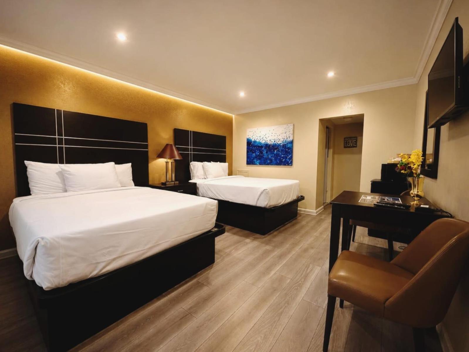 Double Room Two Double Beds Non-Smoking