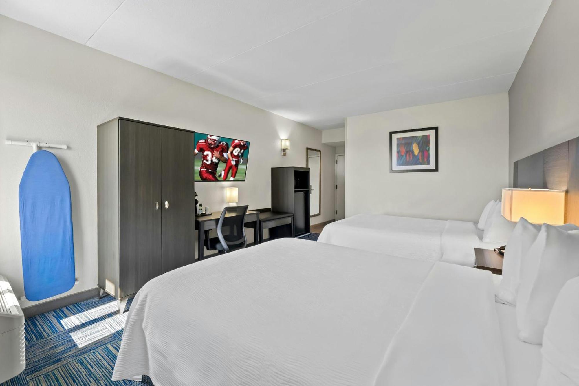 Superior Room Two Queen Beds Smoke