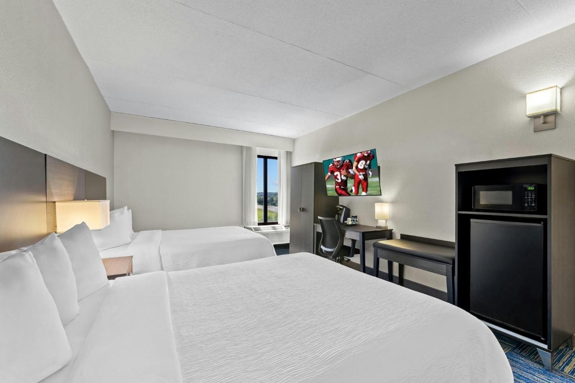 Superior Room Two Queen Beds Smoke