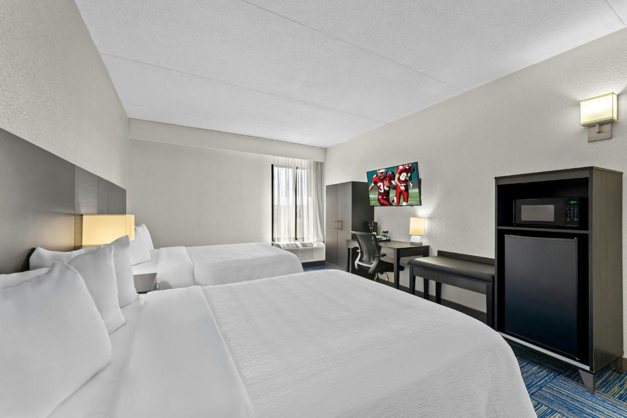Superior Room Two Queen Beds Smoke