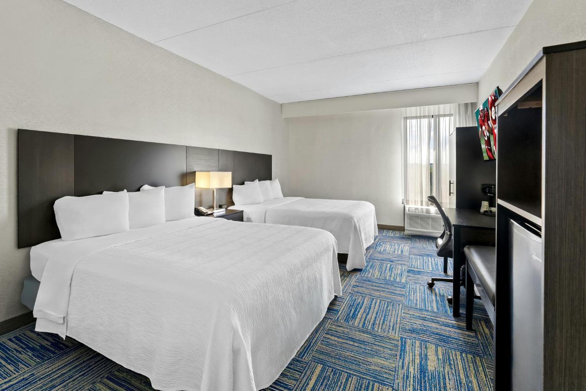 Superior Room Two Queen Beds Smoke