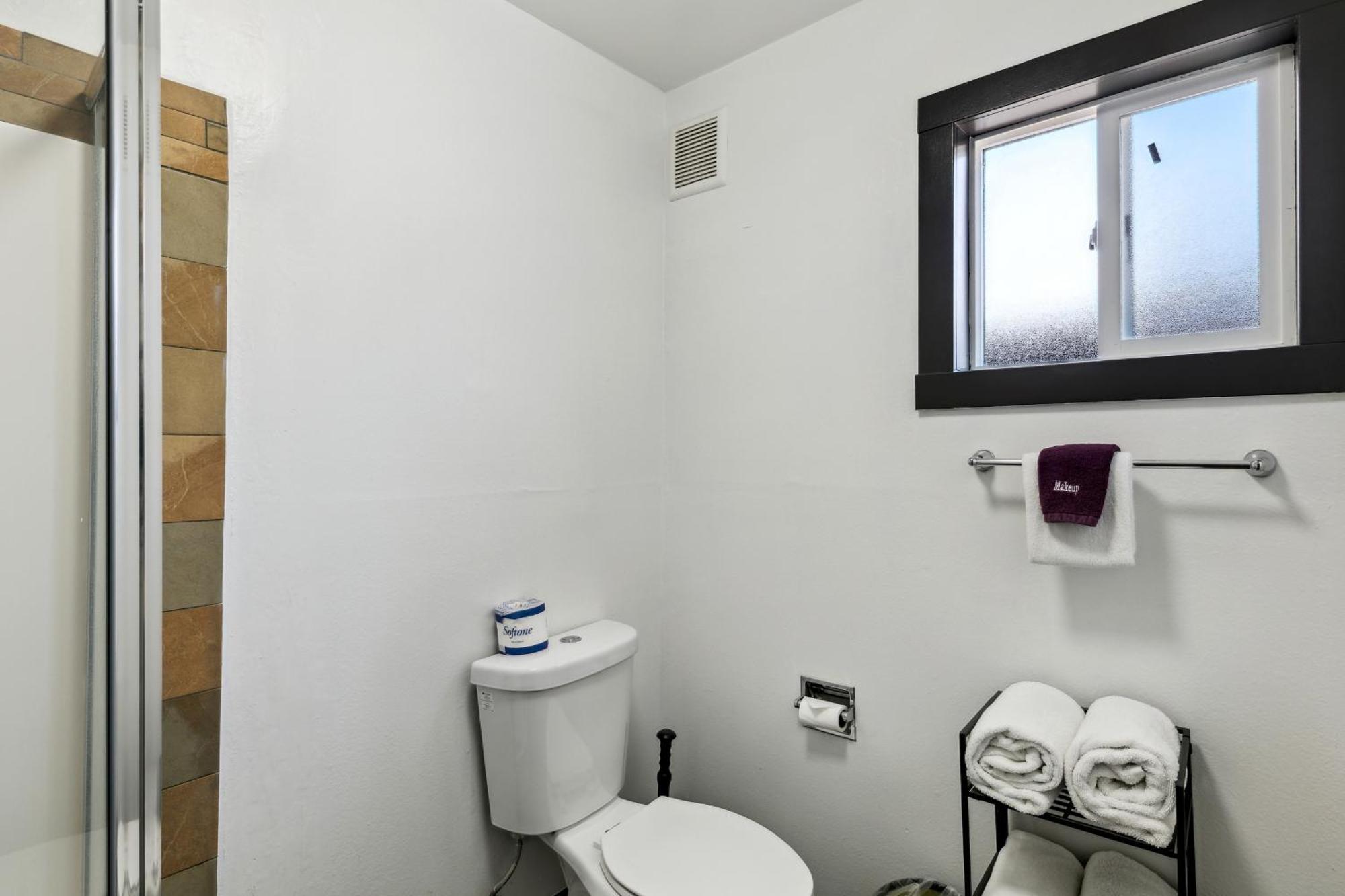 Deluxe King Suite Spa Bath