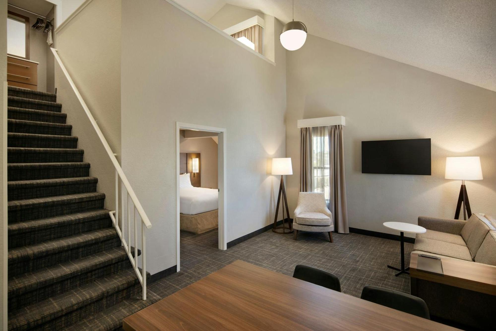 Bi-Level One-Bedroom Loft Suite