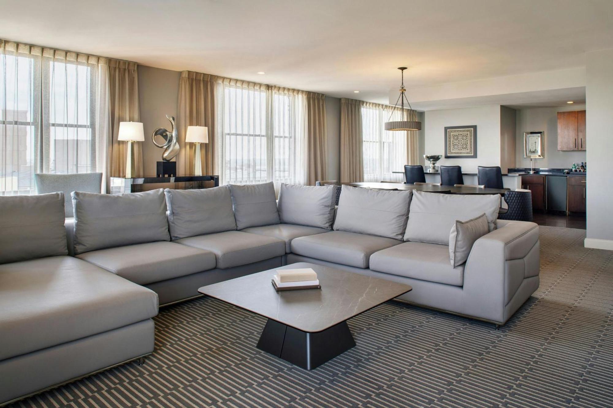 Ambassador Suite City View