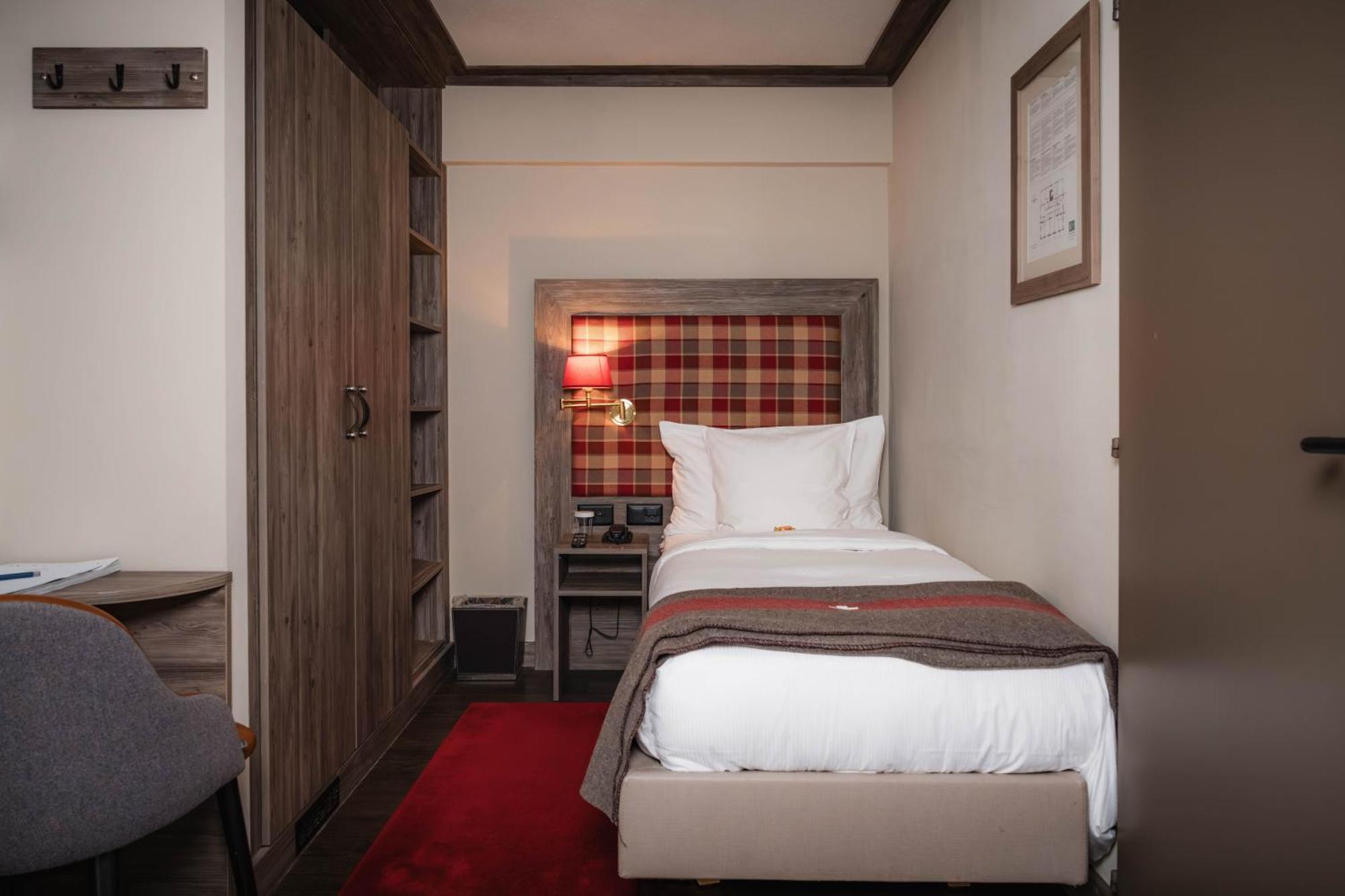 Cosy Mini Double Room