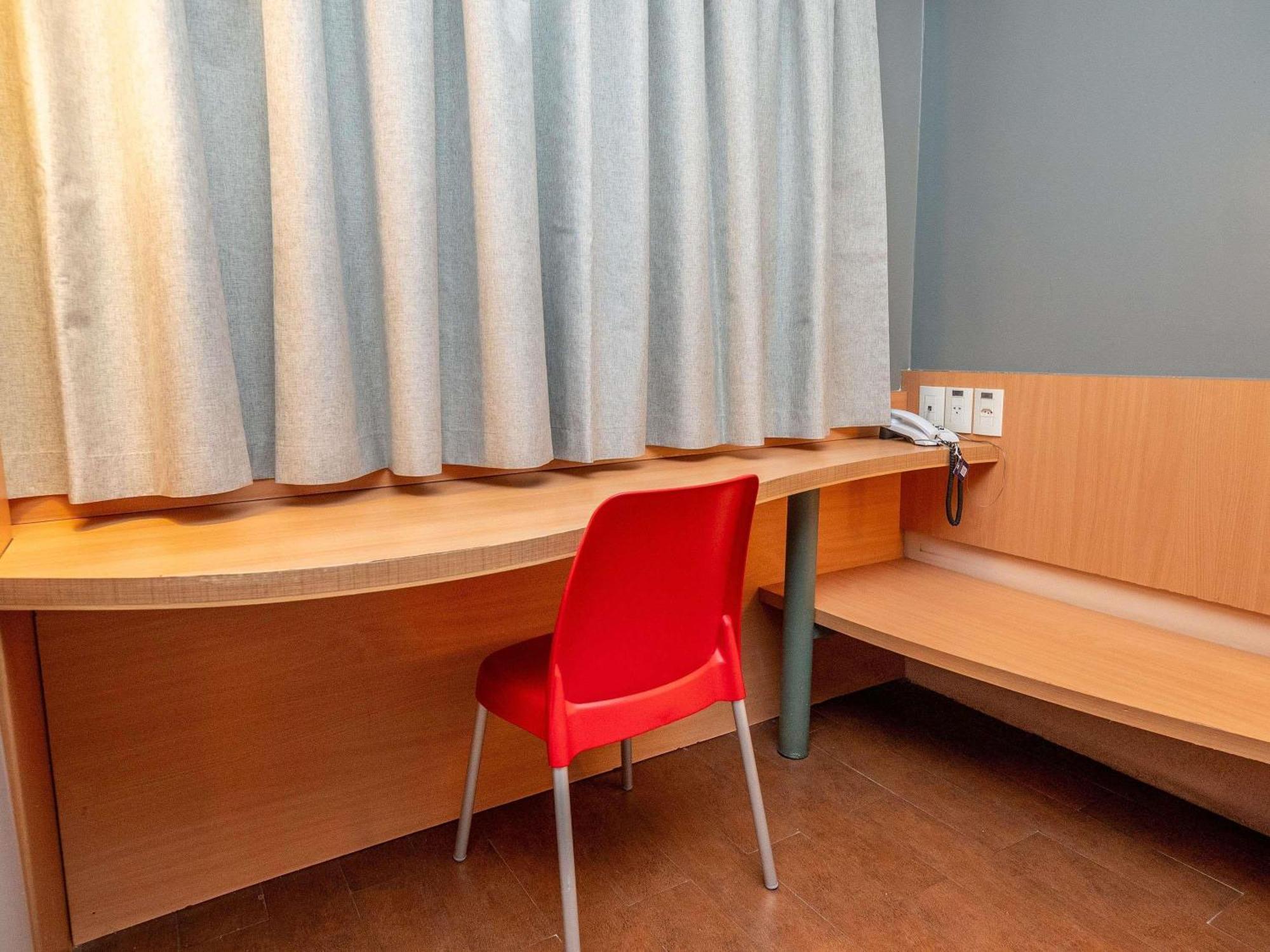 Standard Room Two Single Beds