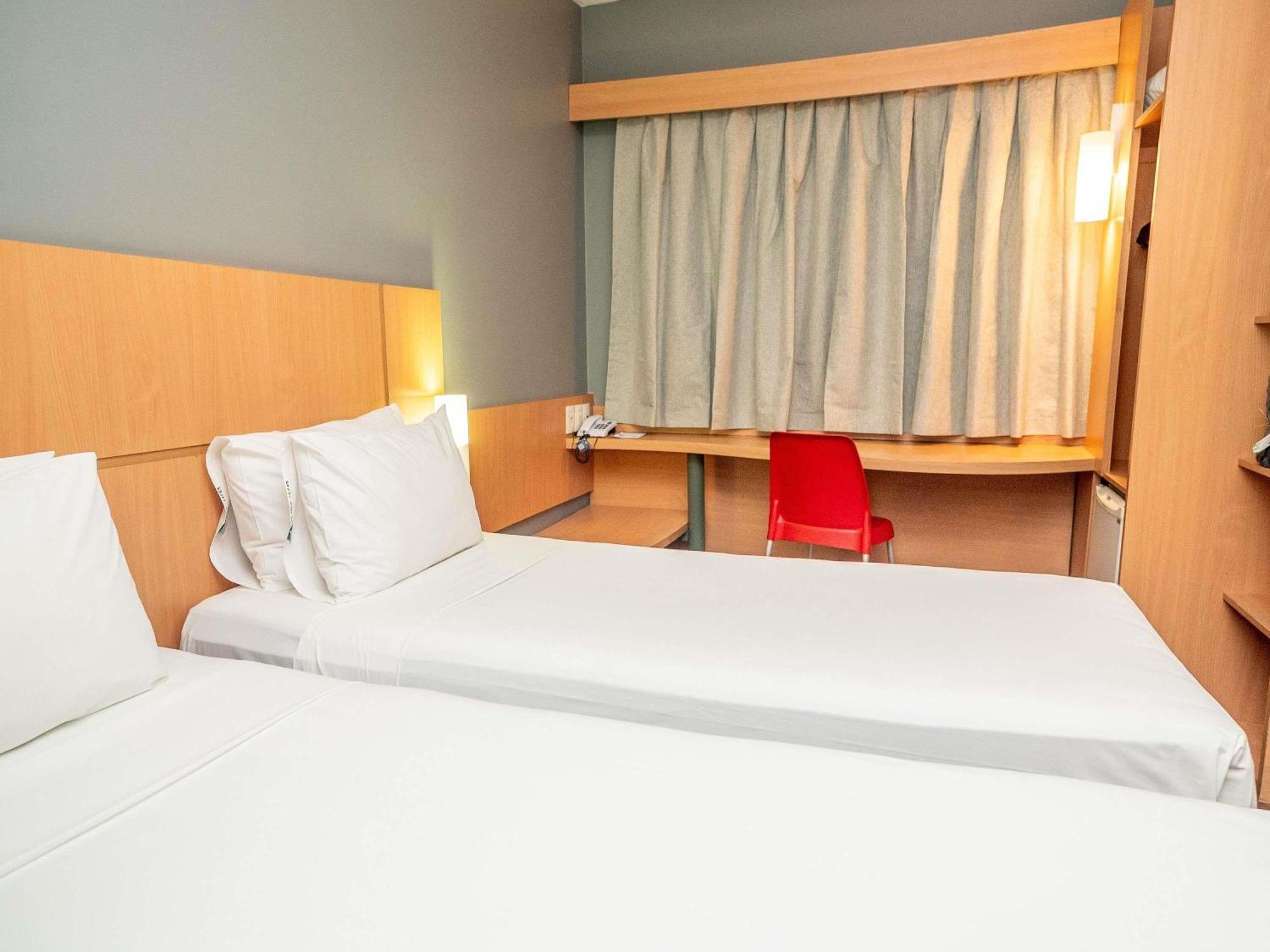 Standard Room Two Single Beds