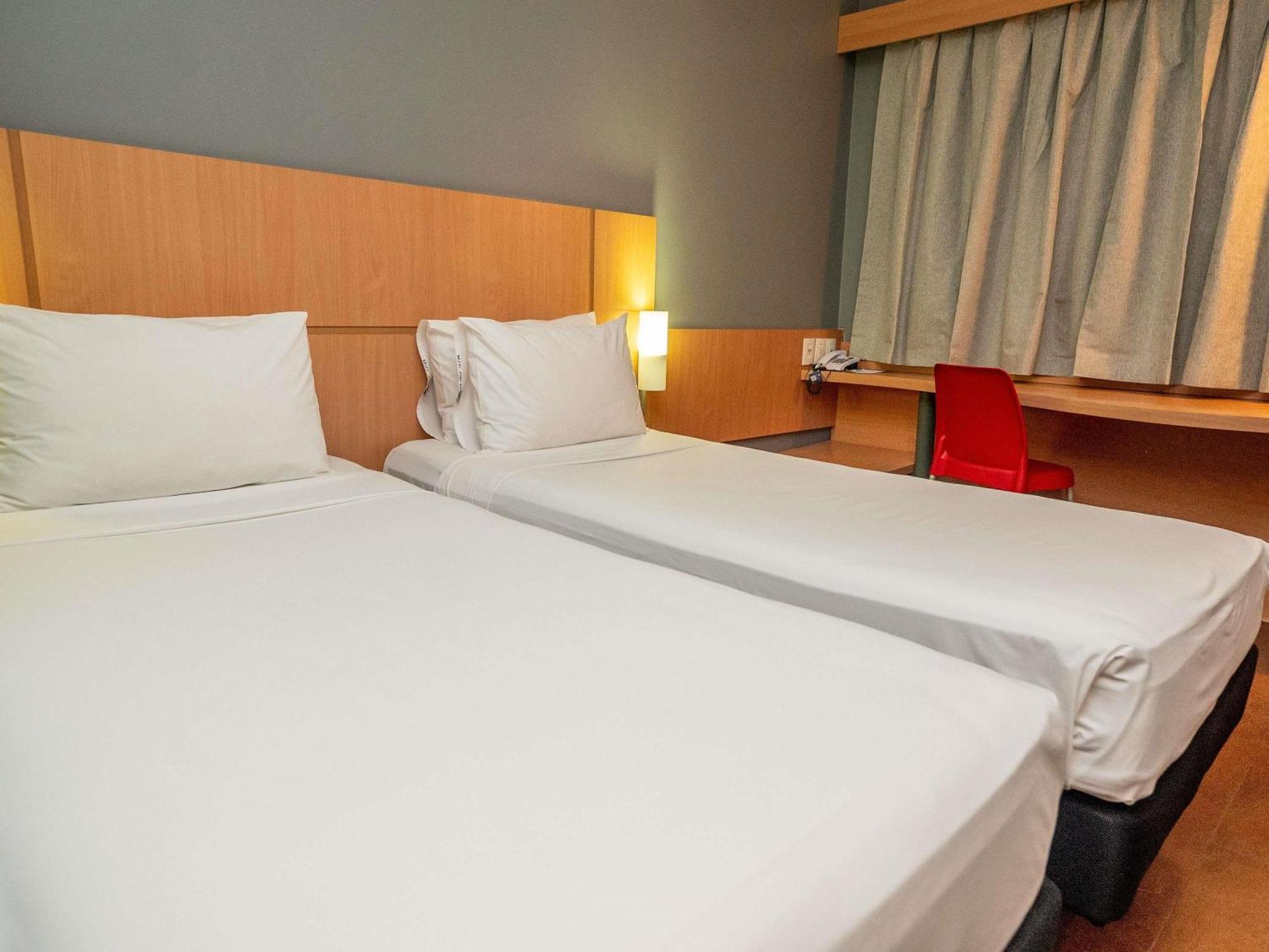 Standard Room Two Single Beds