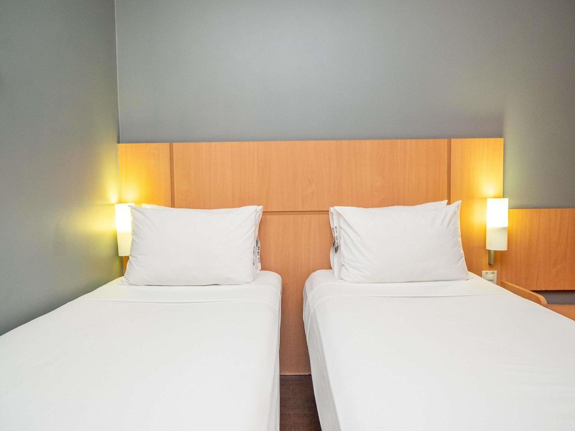 Standard Room Two Single Beds