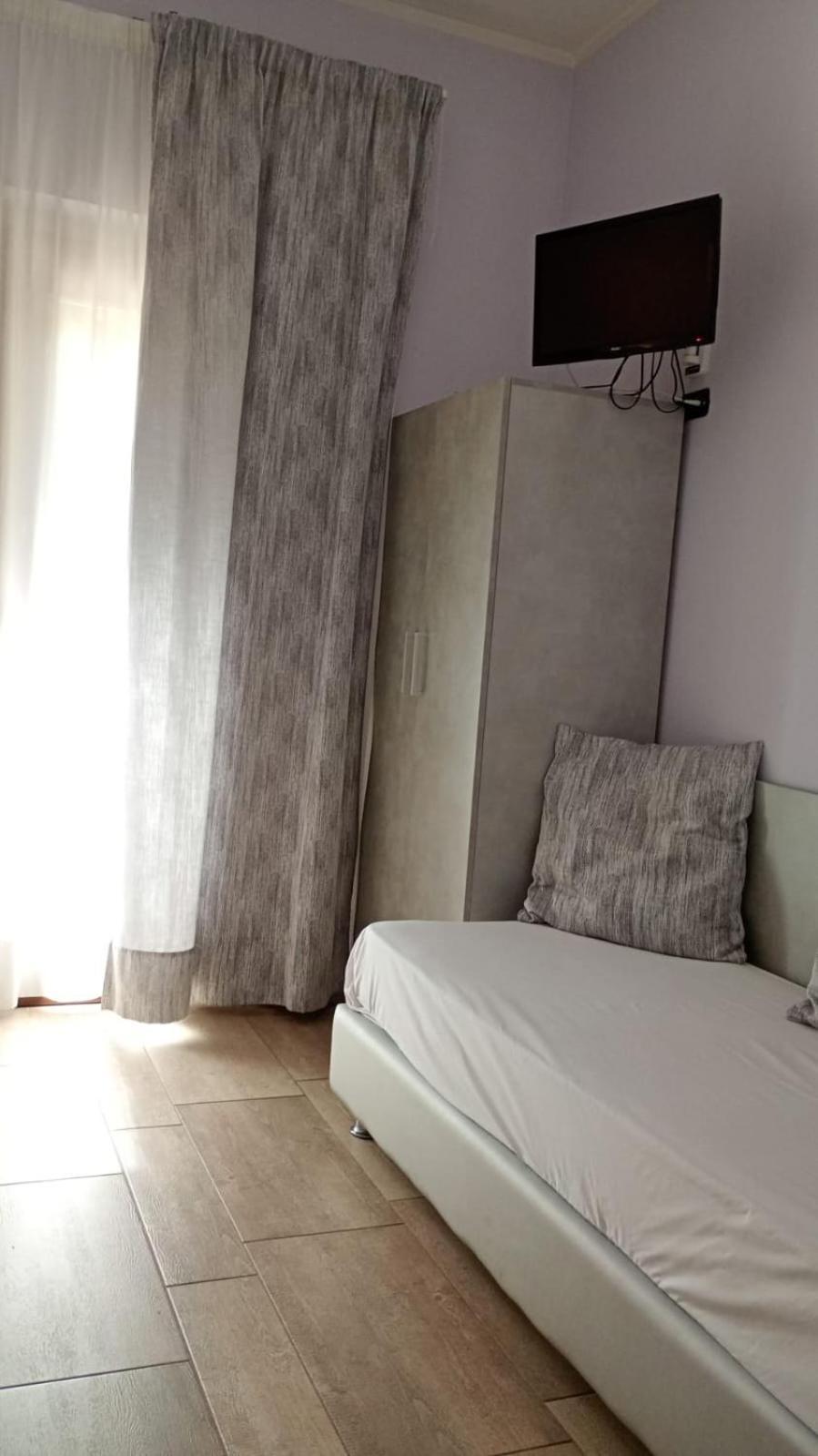 Basic Triple Room