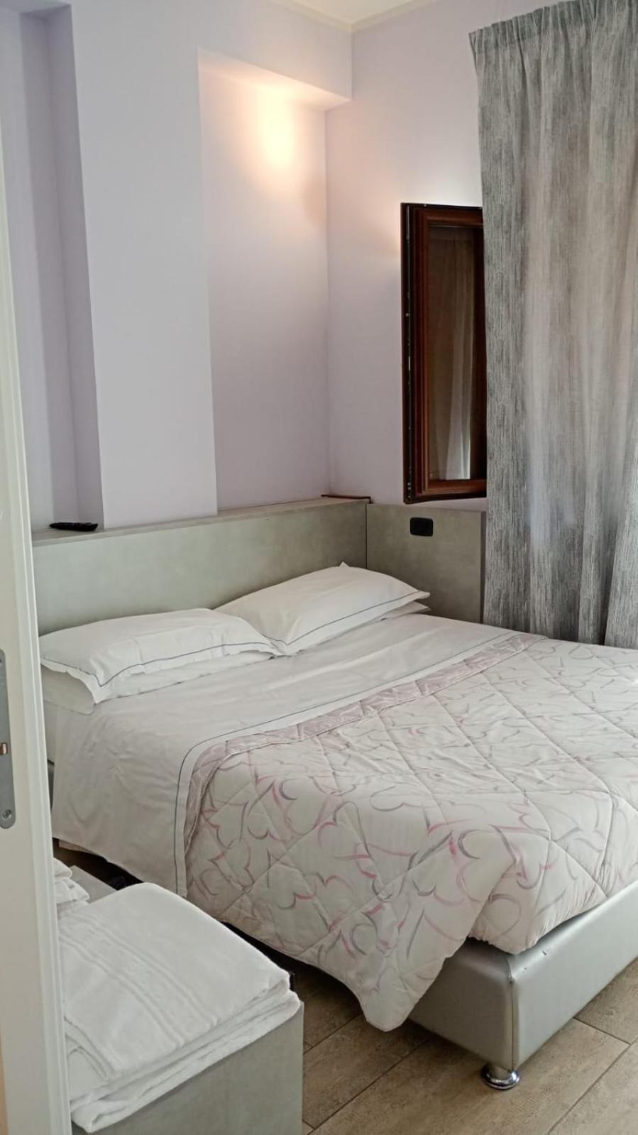 Basic Triple Room