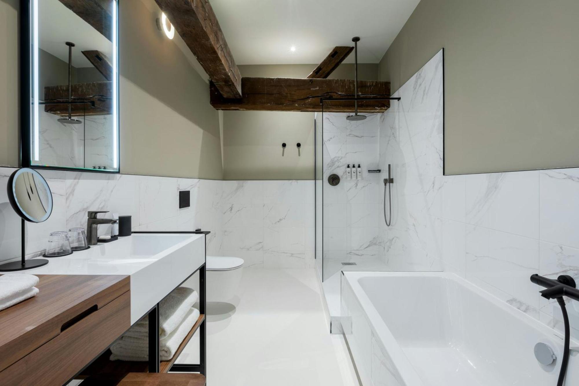 Diamond Junior Suite