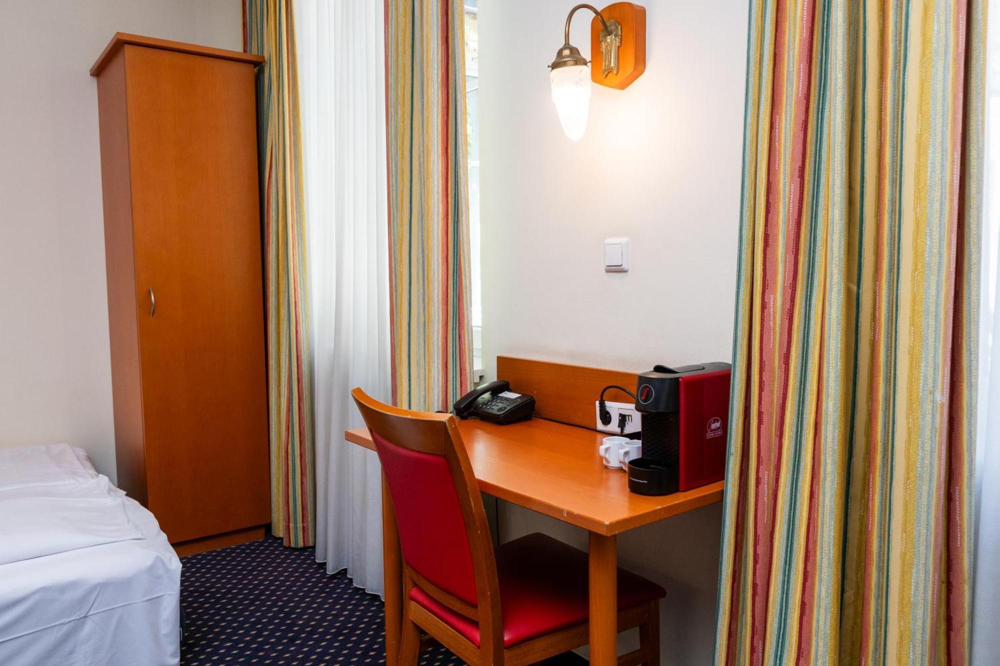 Standard Suite