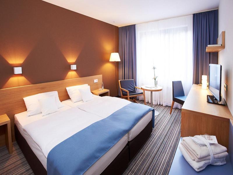 Avance Double Room