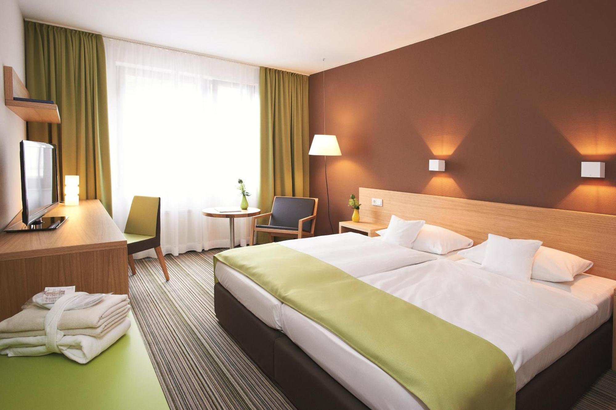 Avance Double Room