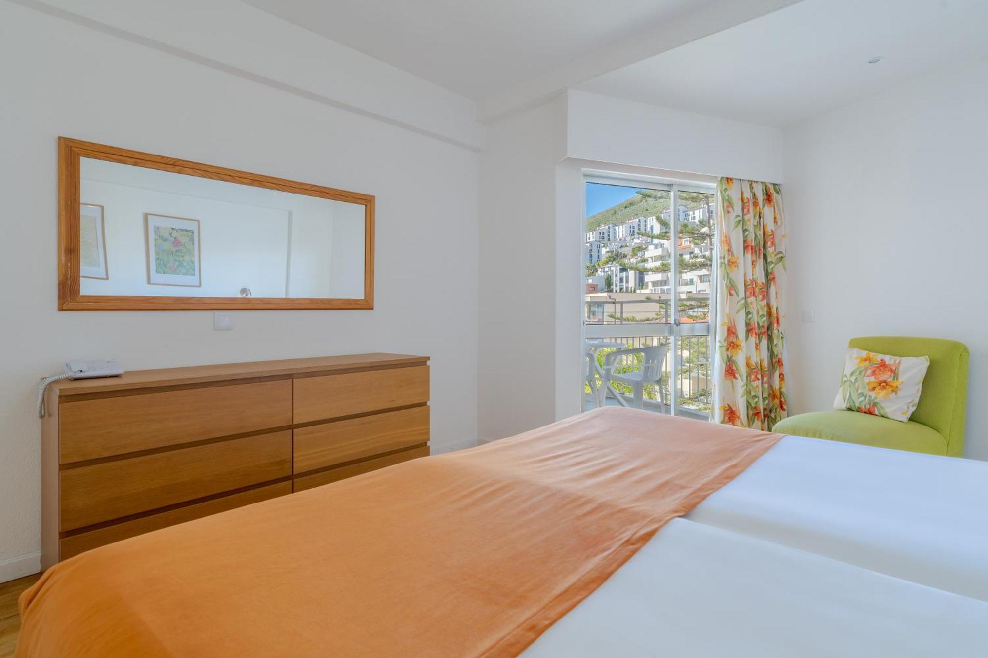 Apartamento com 1 Quarto