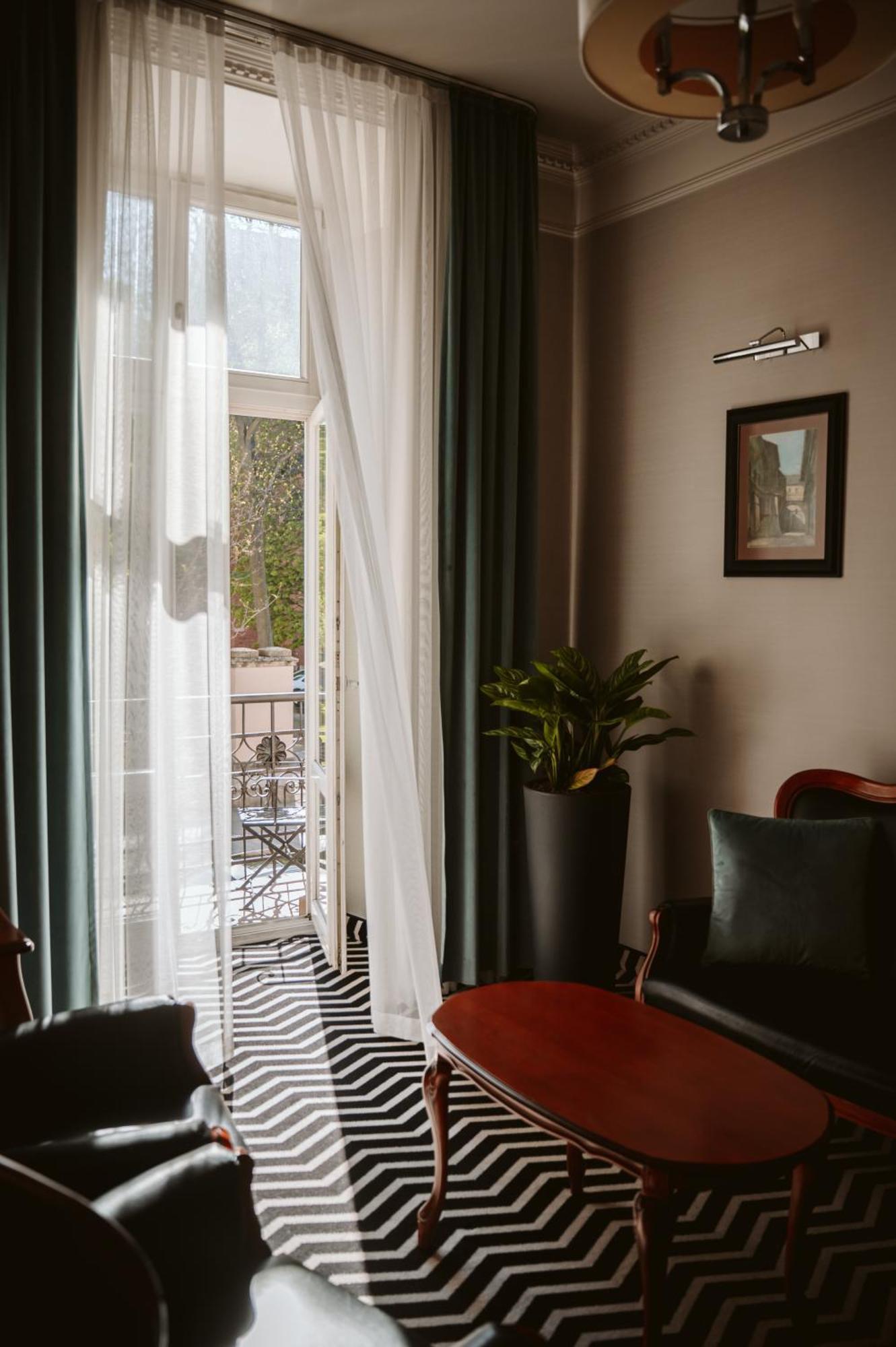 Suite
