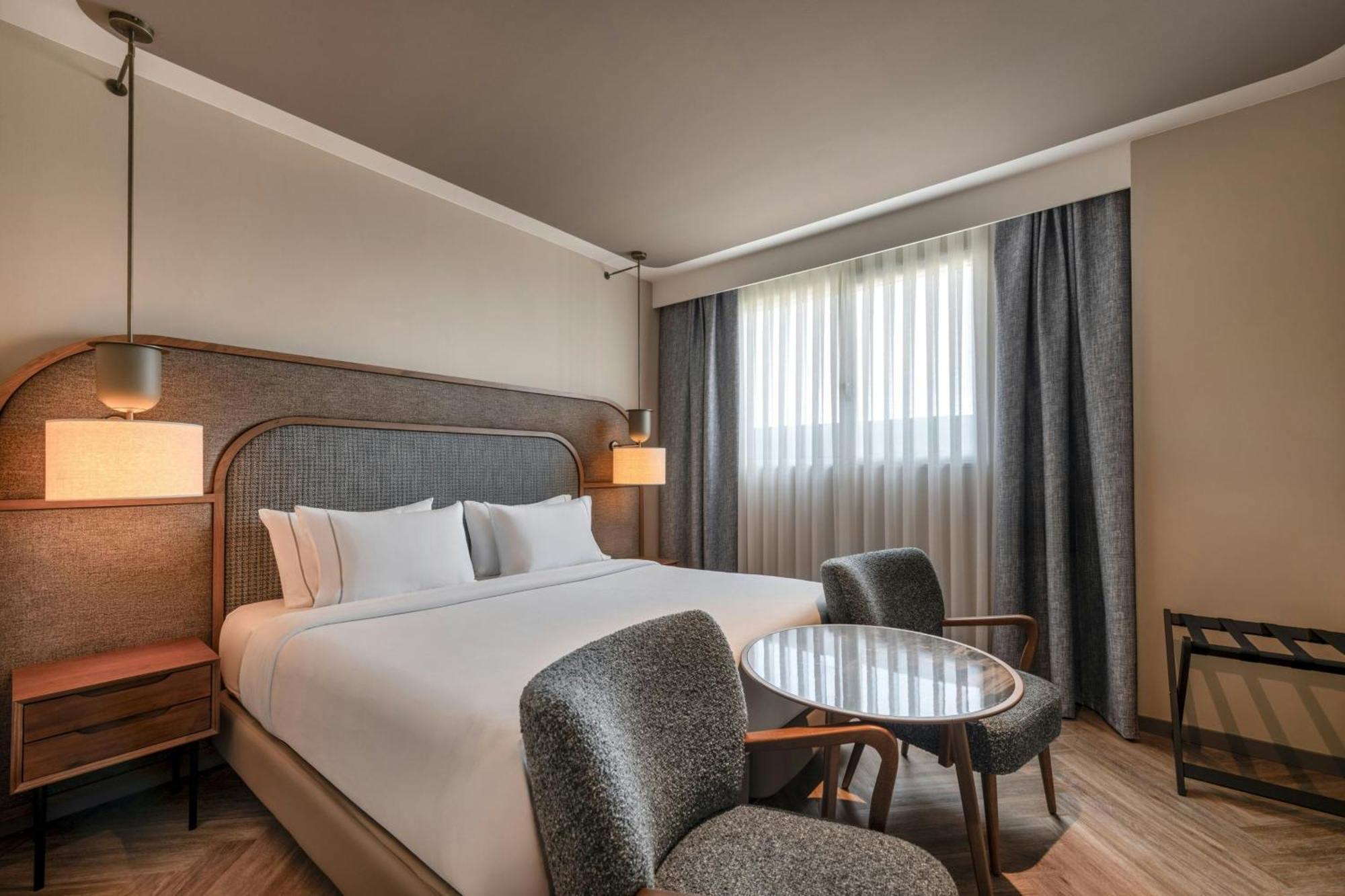 Standard Room King Guest room 1 King
